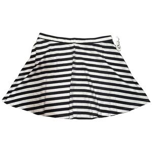 NWT Women’s Dark Grey and White Striped Skater Skirt Size Large
